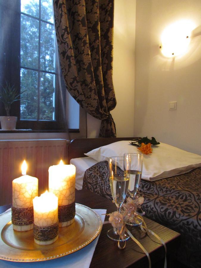 Dworek Złoty Róg Hotel i Restauracja Kraków Zewnętrze zdjęcie