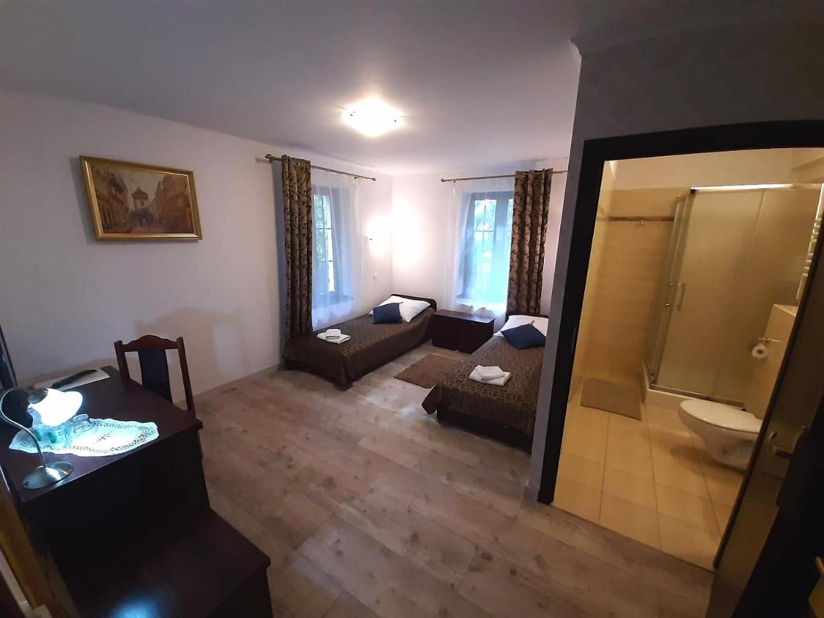 Dworek Złoty Róg Hotel i Restauracja Kraków Zewnętrze zdjęcie
